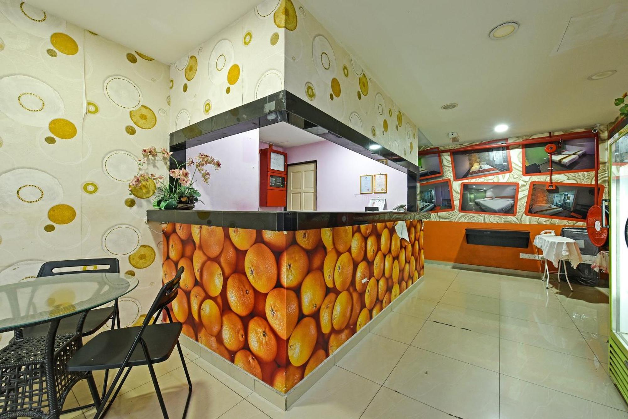 Super Oyo 992 Orange Hotel 瓜拉比拉 外观 照片