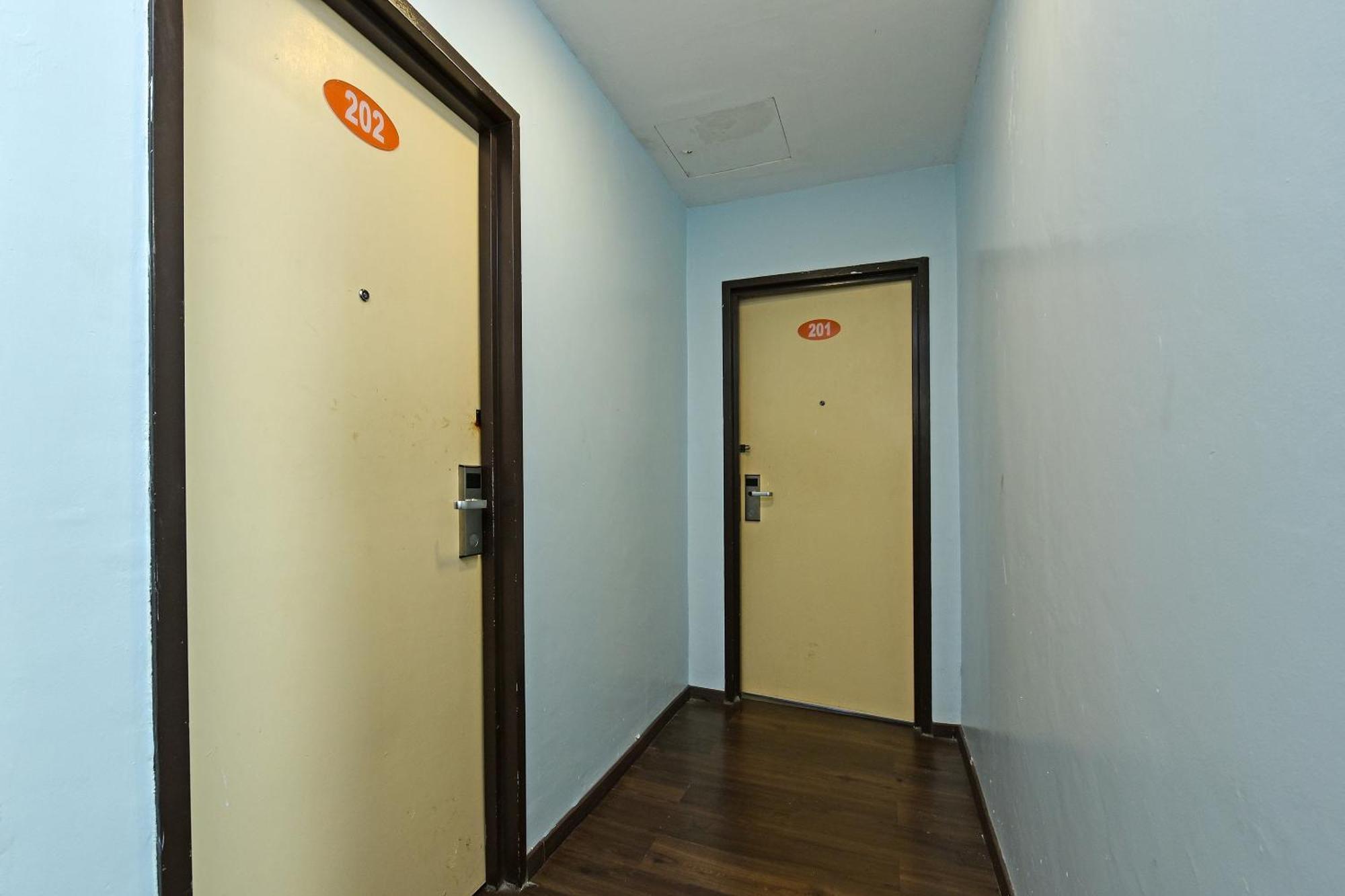 Super Oyo 992 Orange Hotel 瓜拉比拉 外观 照片